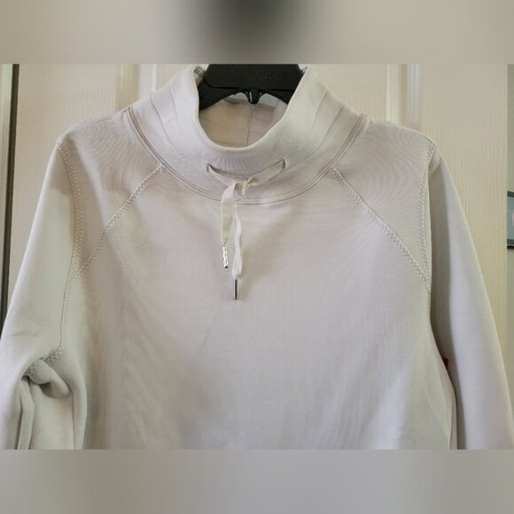 NWT SPANX Air Essentials Cowl Neck Pullover White Cloud Size Large - Picture 8 of 11
